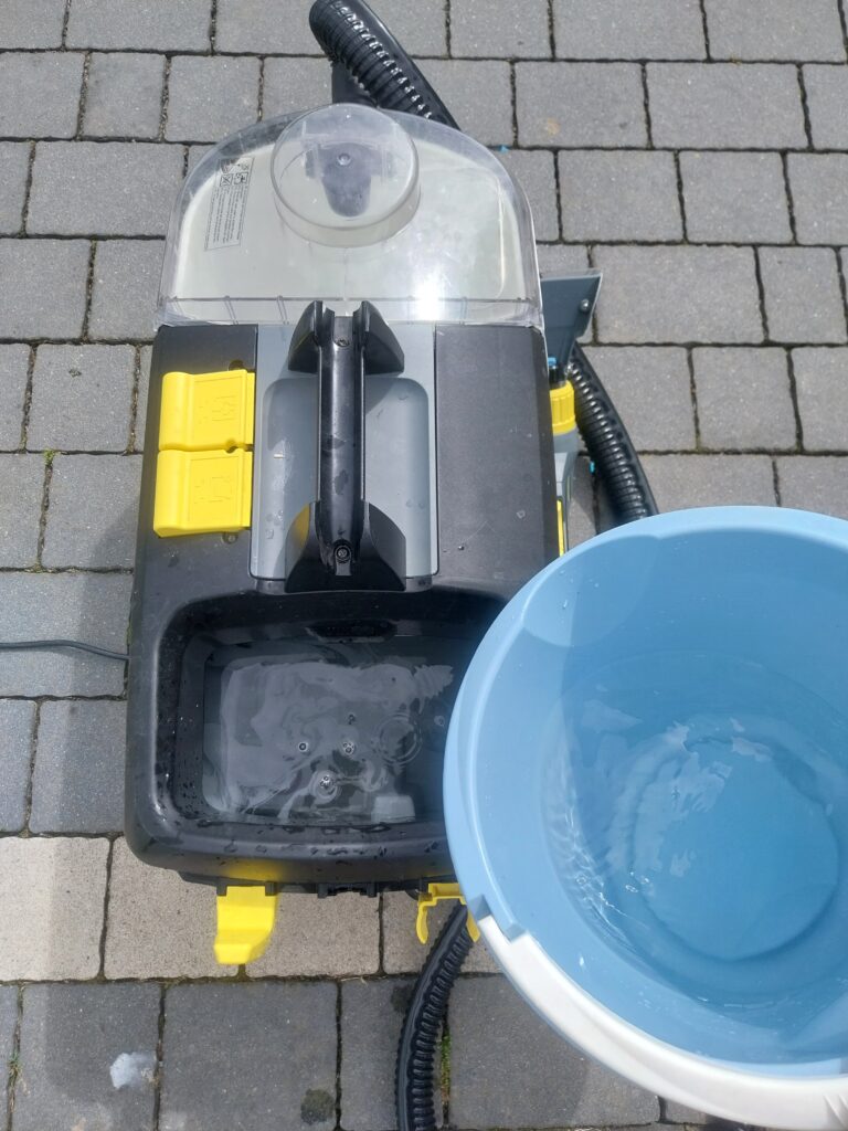 Odkurzacz piorący Puzzi 10/1